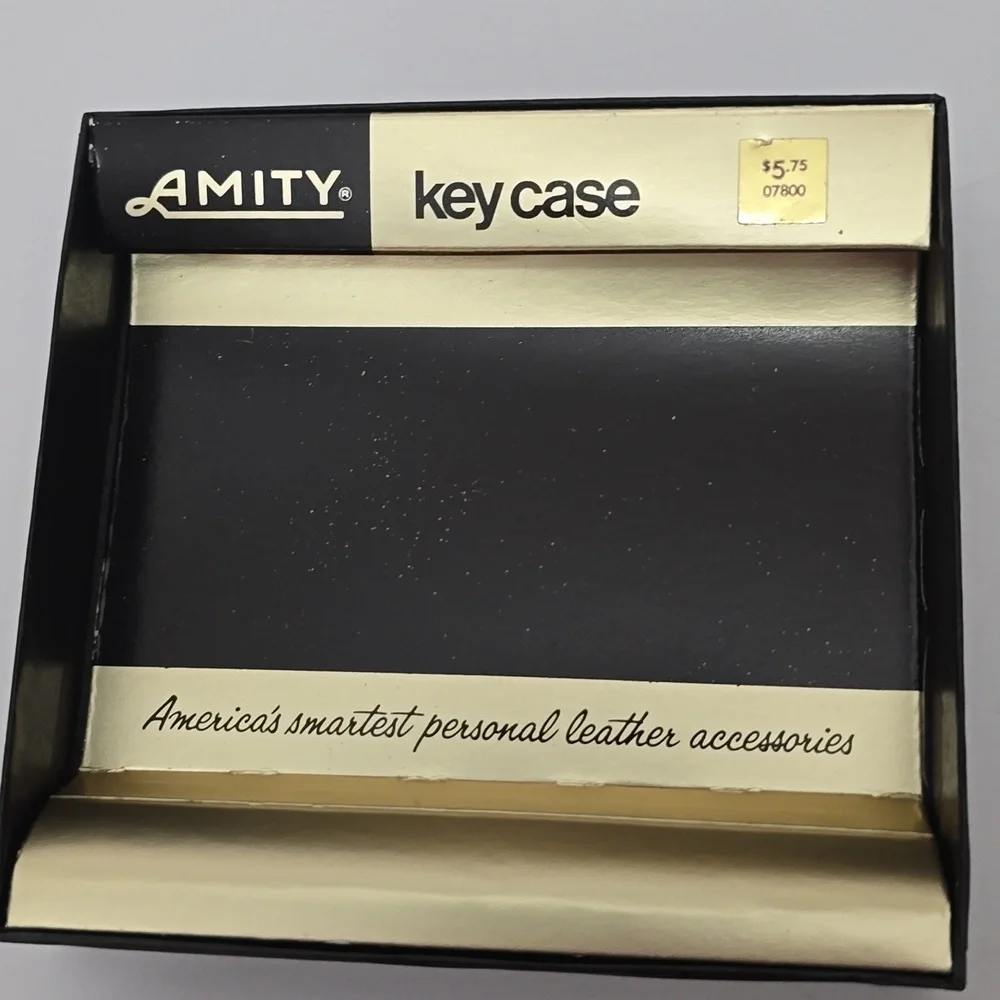 Vintage NIB Amity Key Case Holder Tan Cowhide Leather